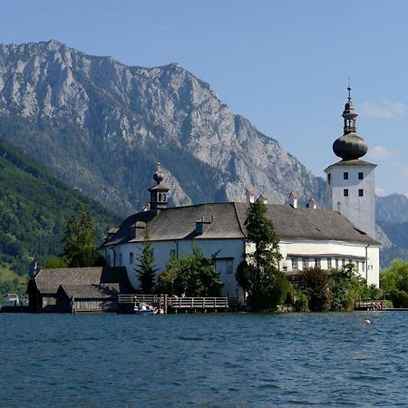 Boutiquehotel Zum Goldenen Hirschen Gmunden Extérieur photo