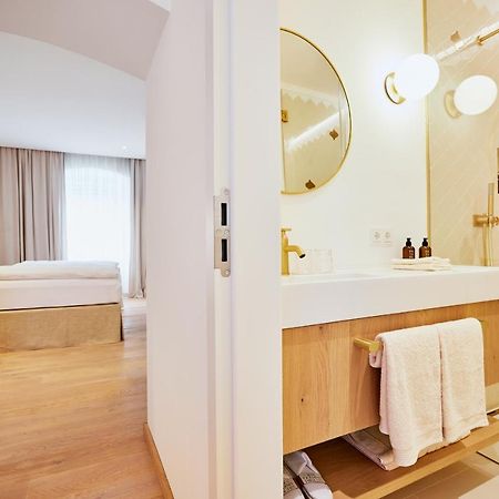 Boutiquehotel Zum Goldenen Hirschen Gmunden Extérieur photo