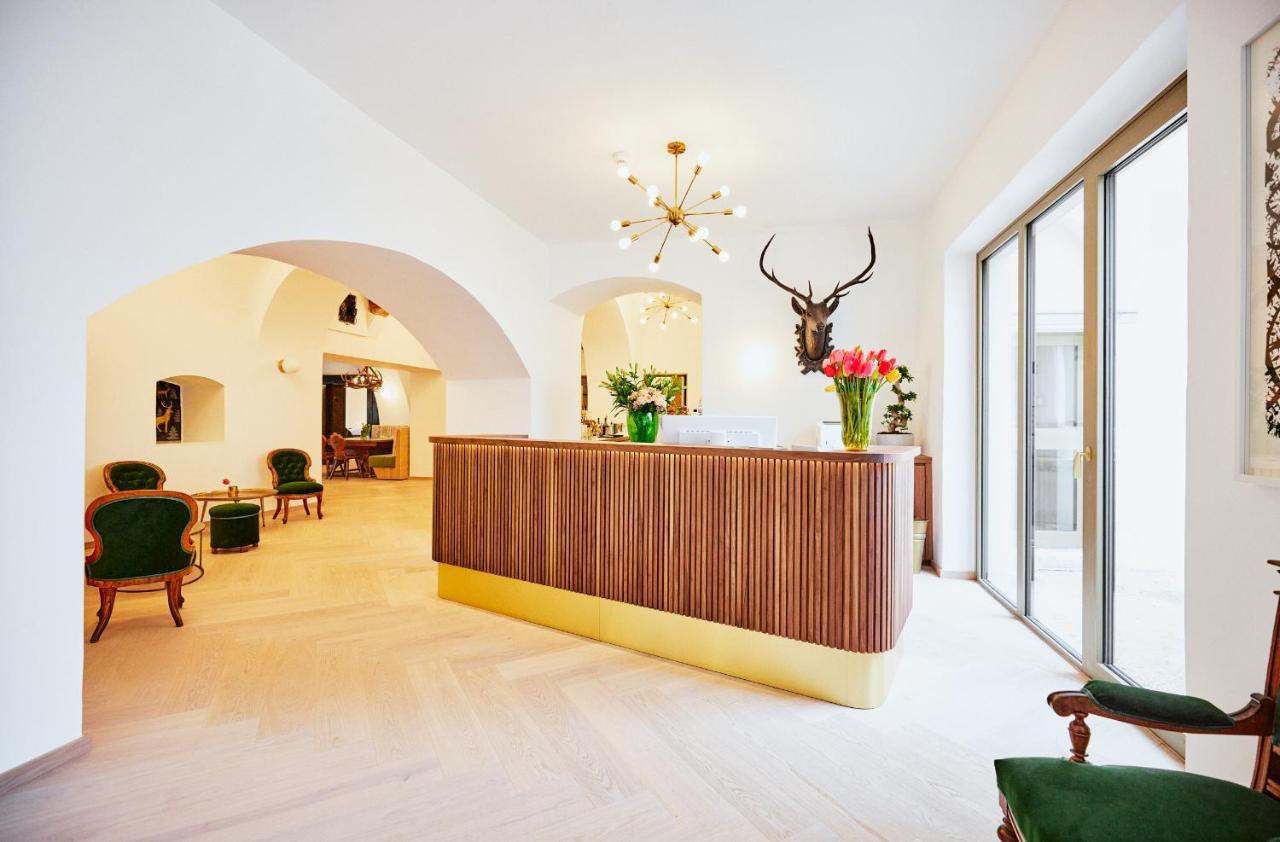 Boutiquehotel Zum Goldenen Hirschen Gmunden Extérieur photo