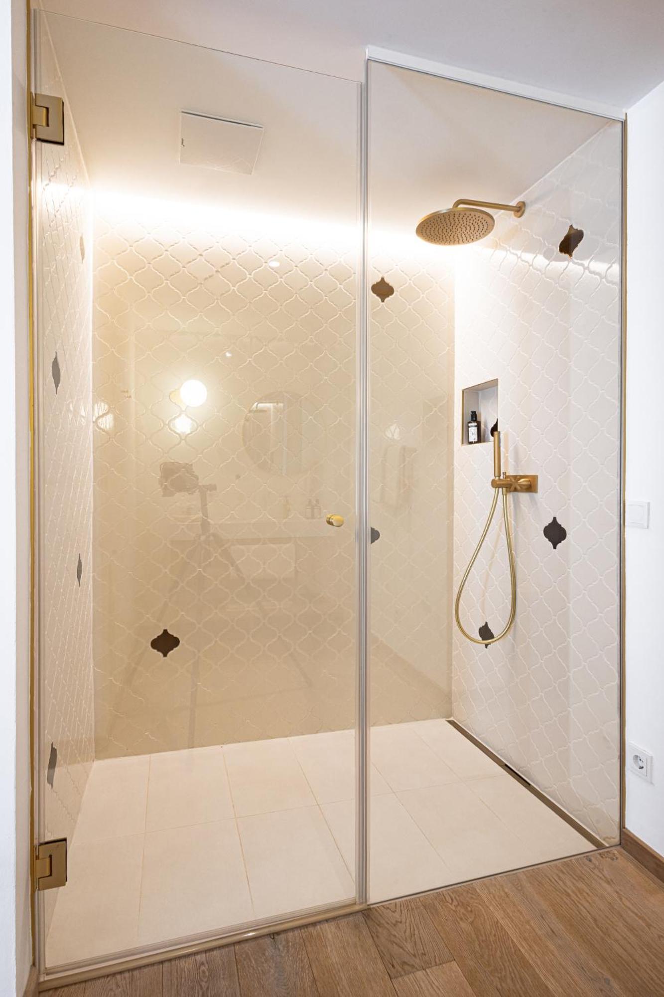 Boutiquehotel Zum Goldenen Hirschen Gmunden Extérieur photo