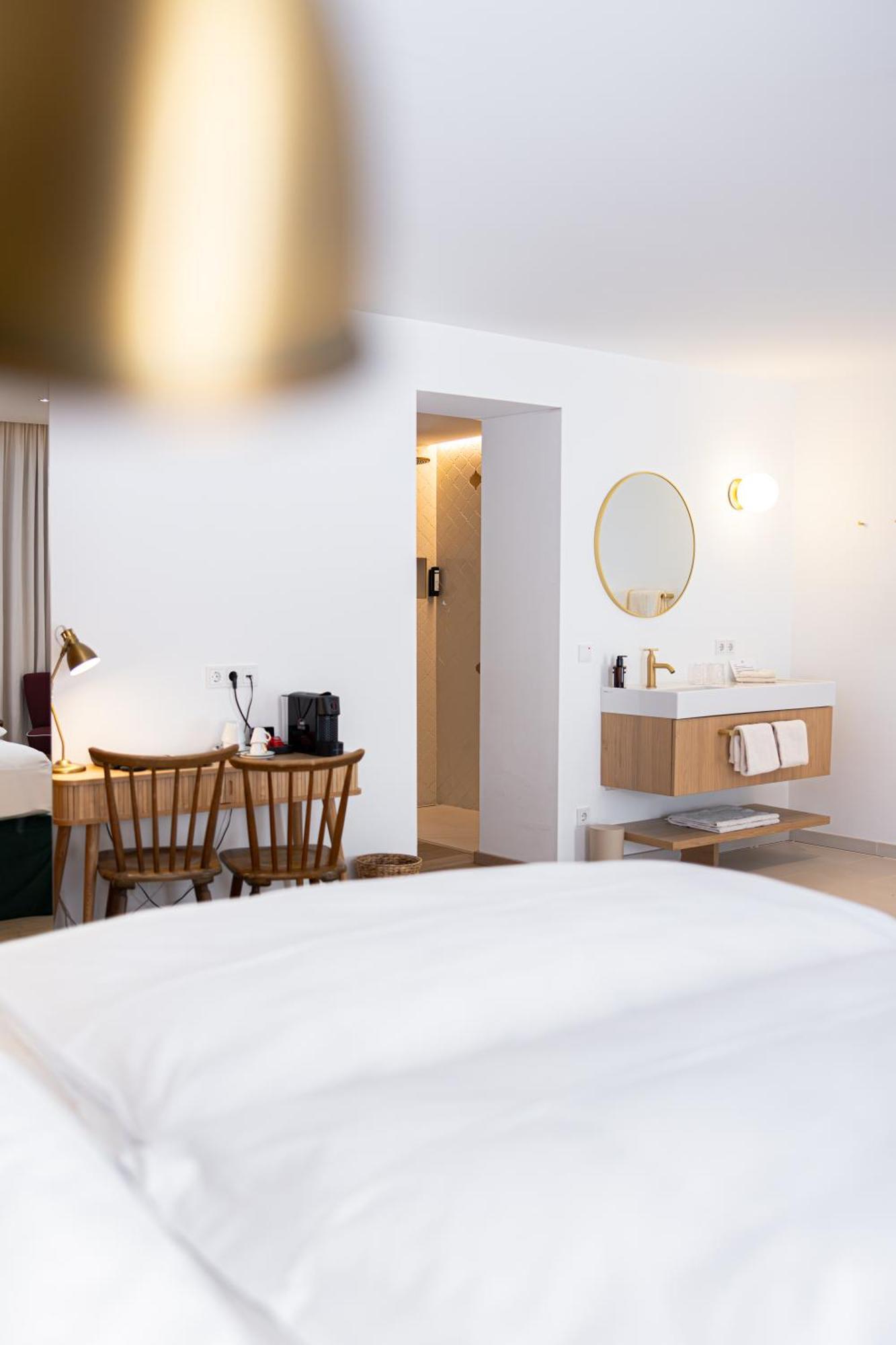 Boutiquehotel Zum Goldenen Hirschen Gmunden Extérieur photo